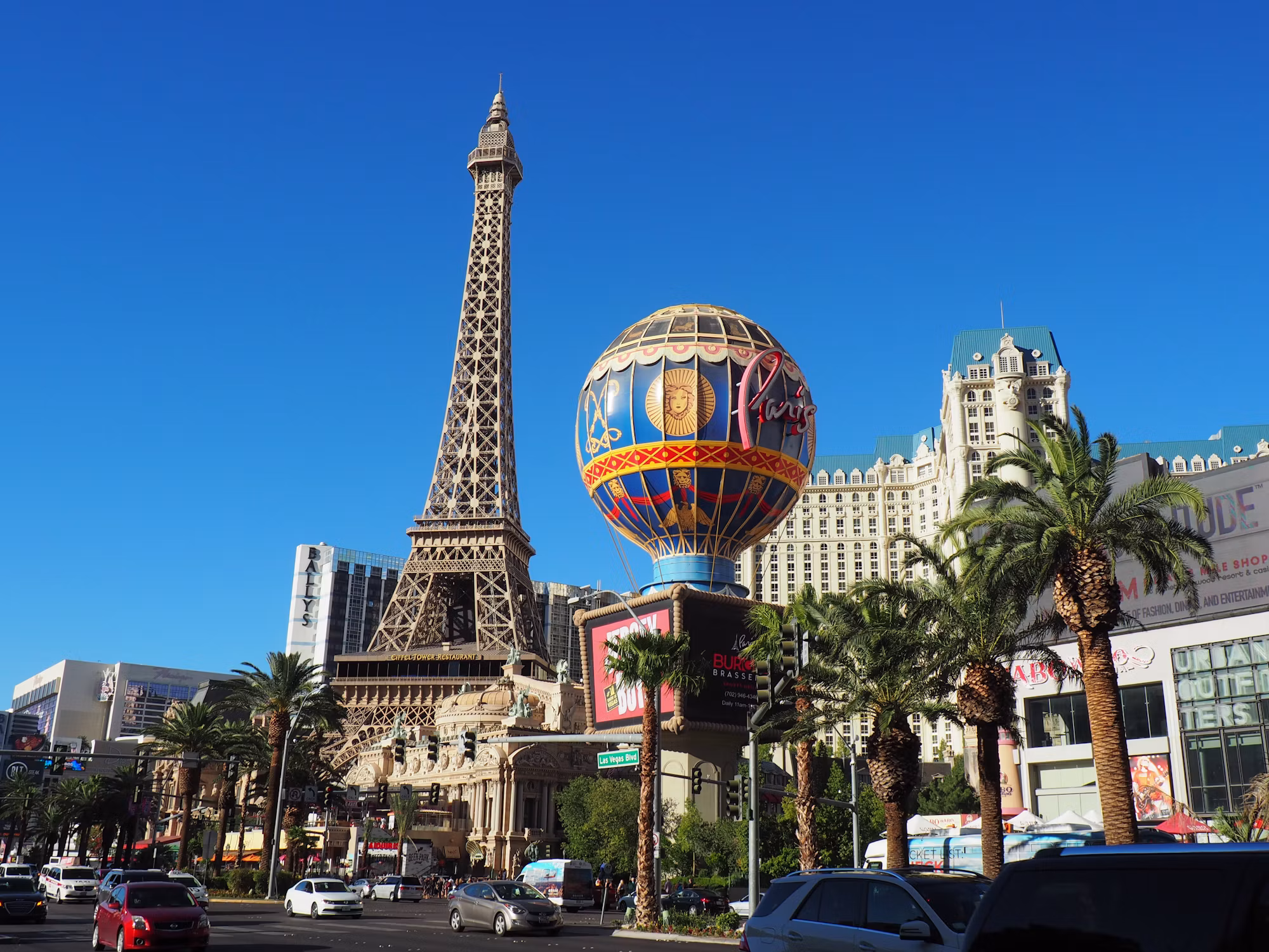 Exploring Boutique Hotels: Unique Stays for Discerning Travelers